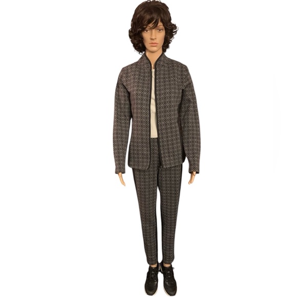 Ladies Activewear Pants Set - Picture 2 of 7